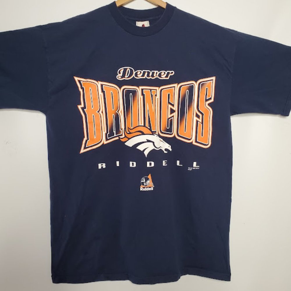 Vintage 90s Riddell Denver Broncos T Shirt Cotton Size XL Made In USA 1997